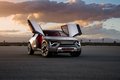 HabaNiro отличается обтекаемым внешним видом с массивной металлической облицовкой, а передняя часть концепта должна напоминать морду акулы с глянцевыми черными алюминиевыми зубами