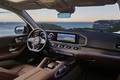 Самые подробные фото нового премиального внедорожника GLS от Mercedes-Benz