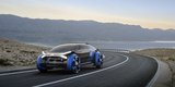 Citroen назвал свой новый концепт «НЛО в автомобильном мире» — он использует авиационные технологии и дизайн, а также имеет обтекаемый кузов, напоминающий фюзеляж самолета