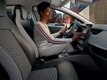 Второе поколение электромобиля Renault Zoe 2020 в подробной фотогалерее